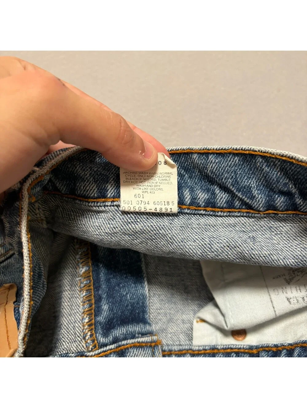 VTG 90's Levi's 505 Straight Leg Regular Fit Jeans Men's 34x31 Blue Made In USA